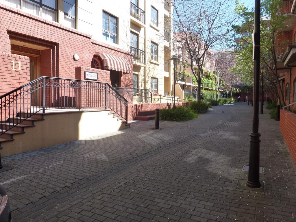 Superb Stay In Adelaides East End Chambre photo